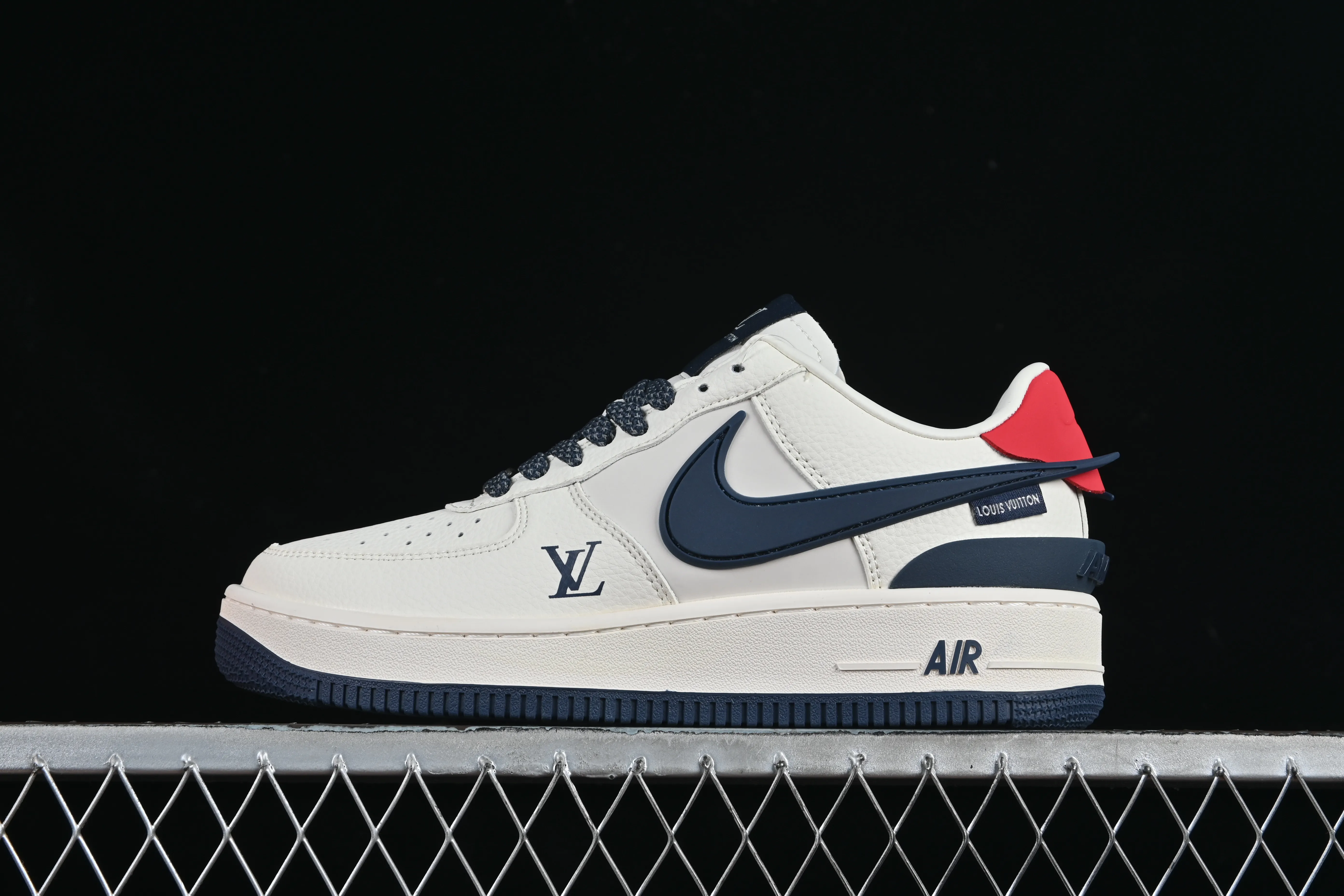 All categories Nk Air Force 1 Air Force series Nk Air Force 1 Low Air Force low top Nike Air Force 1'07 Low LV co-branded dark blue swoosh Air Force 1 low top casual sneakers XS3464-575